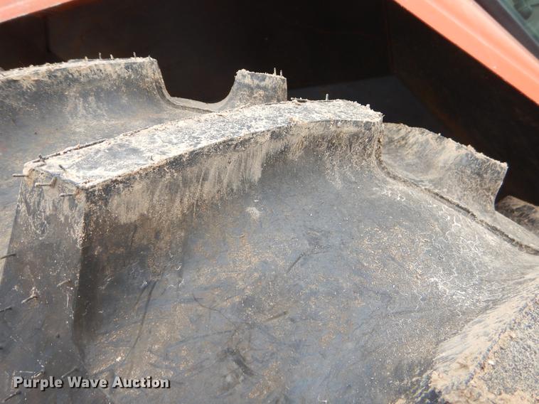 image for item EJ9895 Kubota M110 tractor