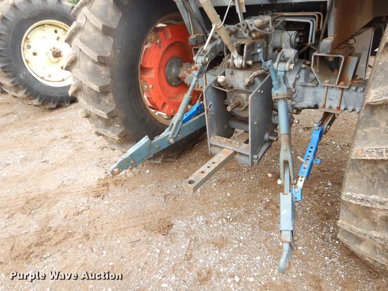 image for item EJ9895 Kubota M110 tractor