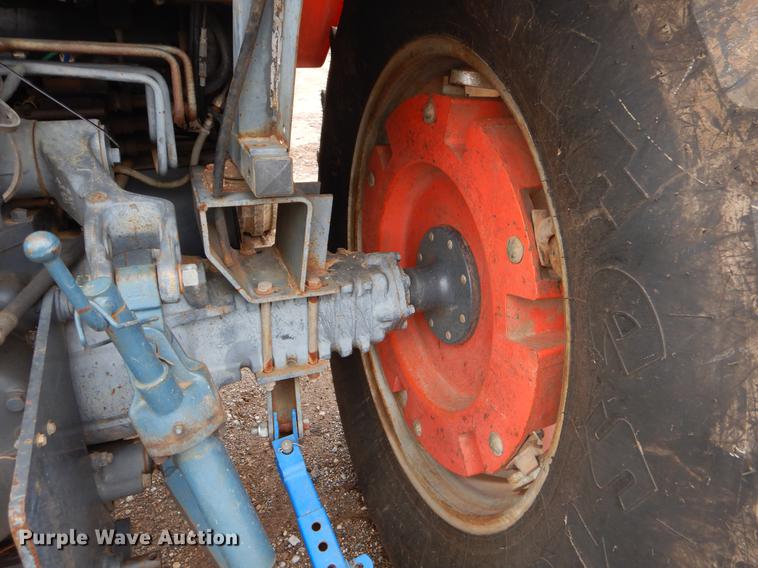 image for item EJ9895 Kubota M110 tractor