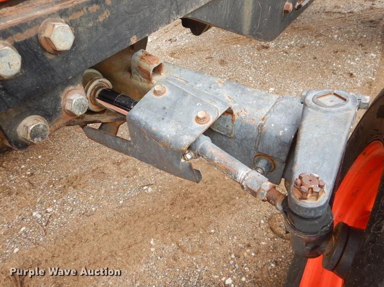 image for item EJ9895 Kubota M110 tractor