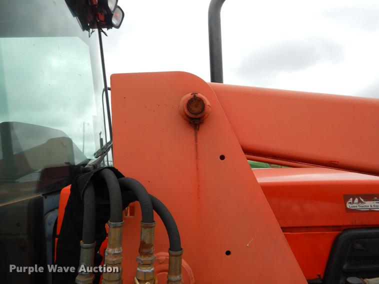 image for item EJ9895 Kubota M110 tractor