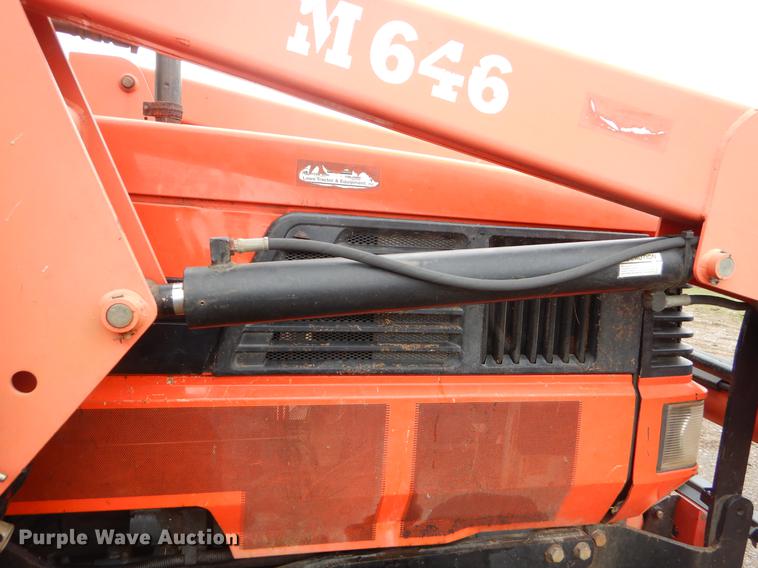 image for item EJ9895 Kubota M110 tractor