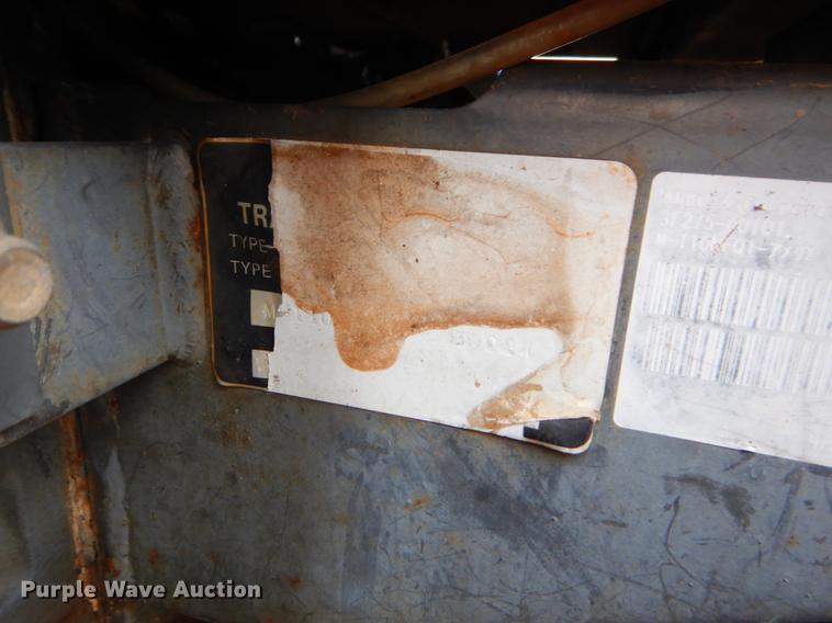 image for item EJ9895 Kubota M110 tractor