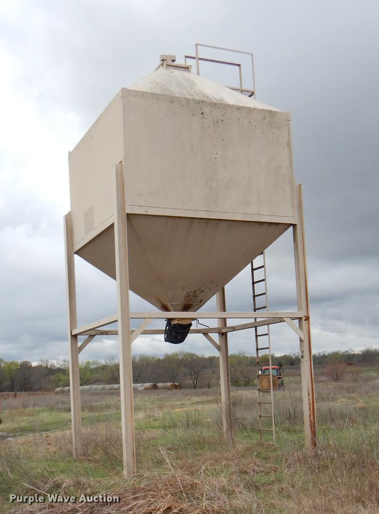 Overhead Feed Bin Hugo Ok at Lucille Thompson blog