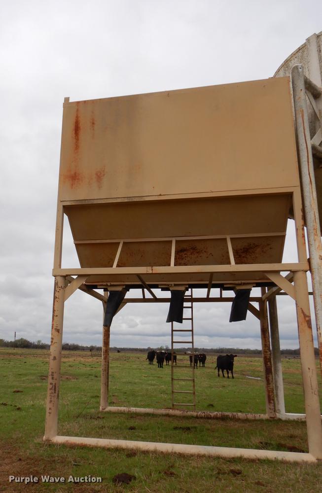 image for item EJ9898 Overhead steel grain bin