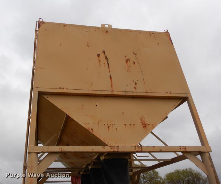 image for item EJ9898 Overhead steel grain bin