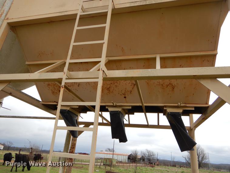 image for item EJ9898 Overhead steel grain bin