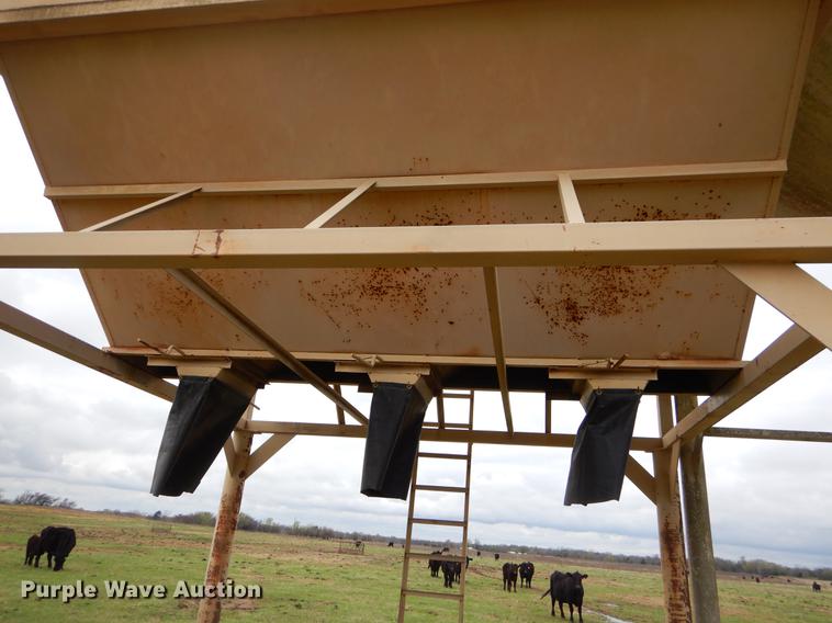 image for item EJ9898 Overhead steel grain bin