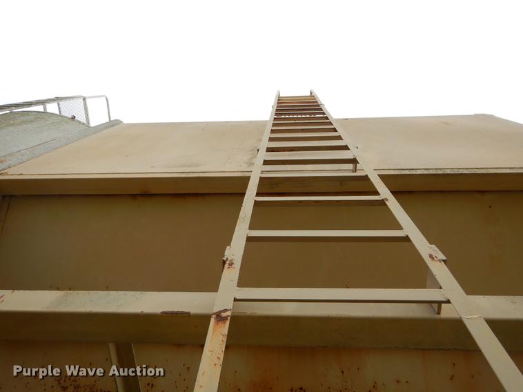image for item EJ9898 Overhead steel grain bin