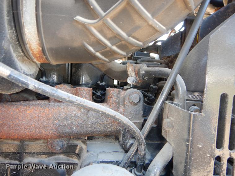 image for item EN9194 2006 New Holland TS115A tractor