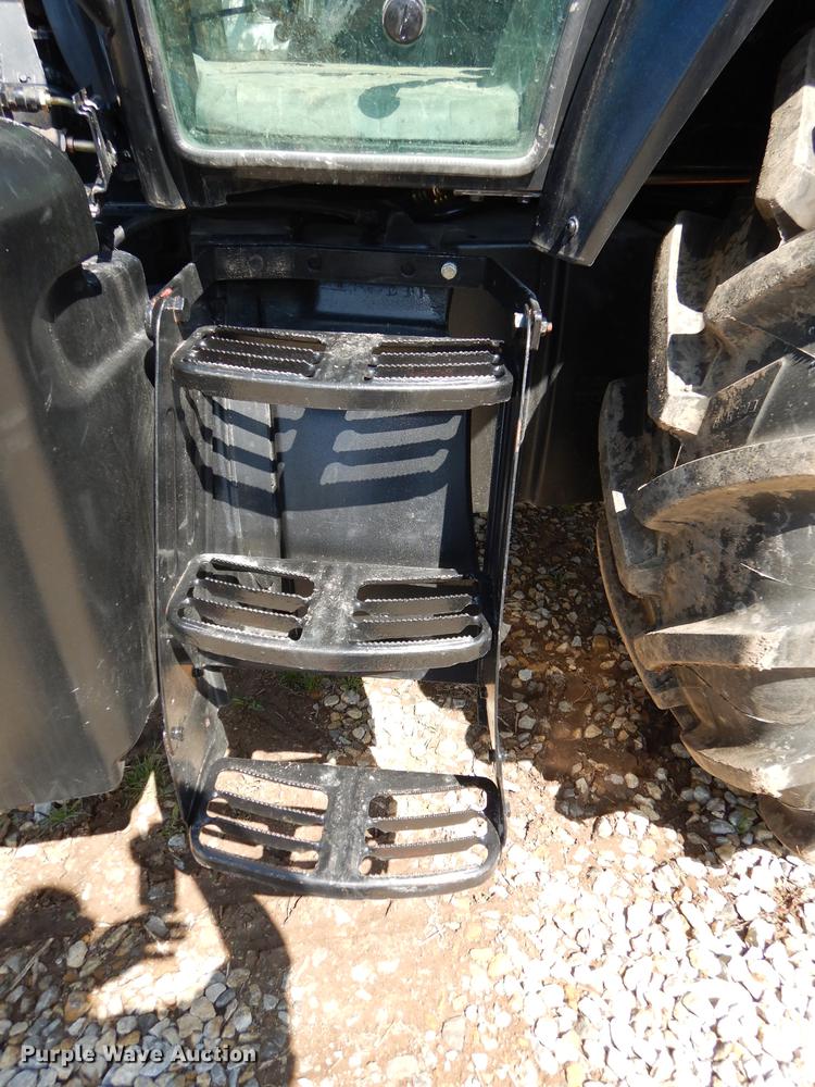 image for item EN9194 2006 New Holland TS115A tractor