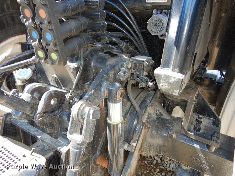 image for item EN9194 2006 New Holland TS115A tractor