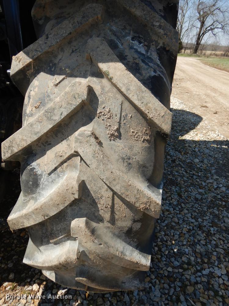 image for item EN9194 2006 New Holland TS115A tractor