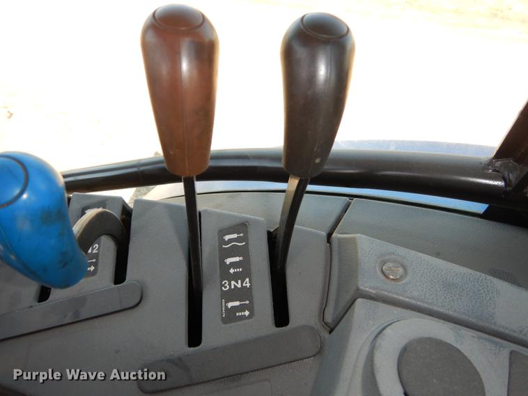 image for item EN9194 2006 New Holland TS115A tractor