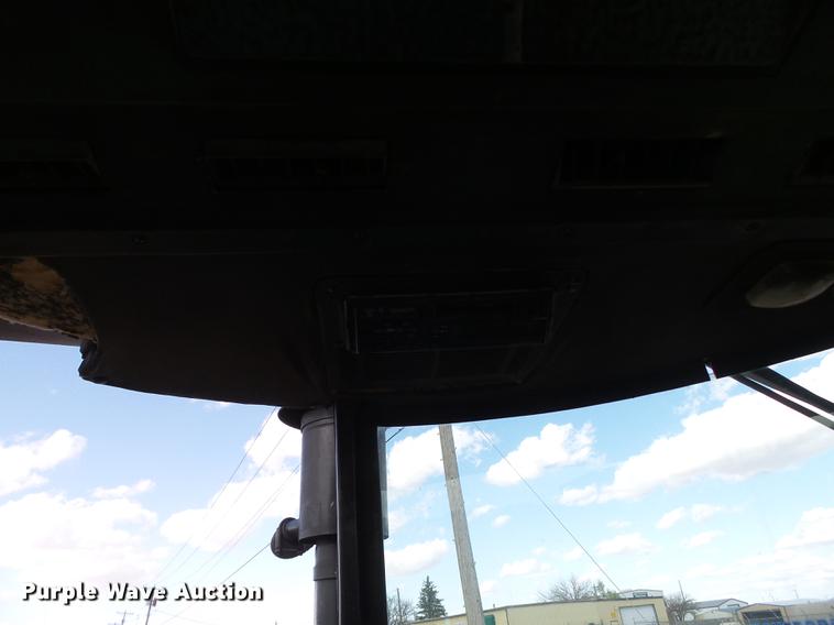 image for item EN9536 1979 John Deere 4440 tractor