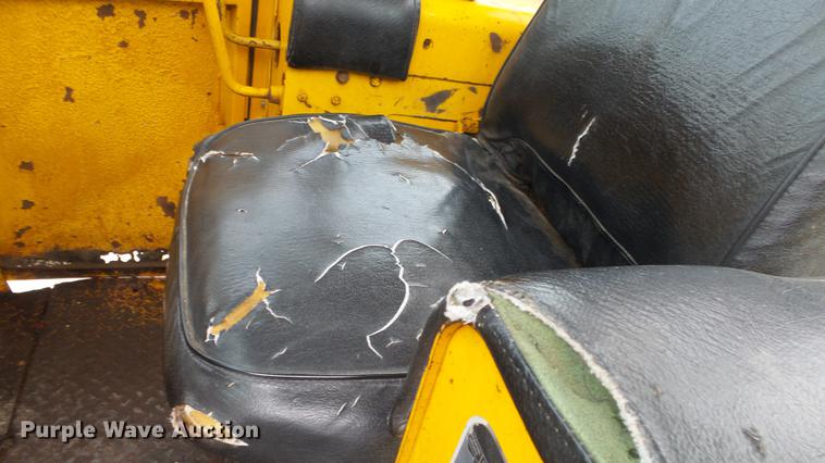 image for item EX9051 1980 John Deere 544B wheel loader