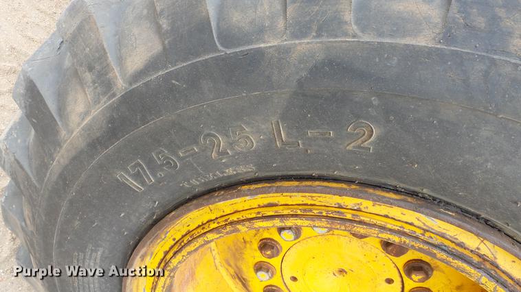 image for item EX9051 1980 John Deere 544B wheel loader