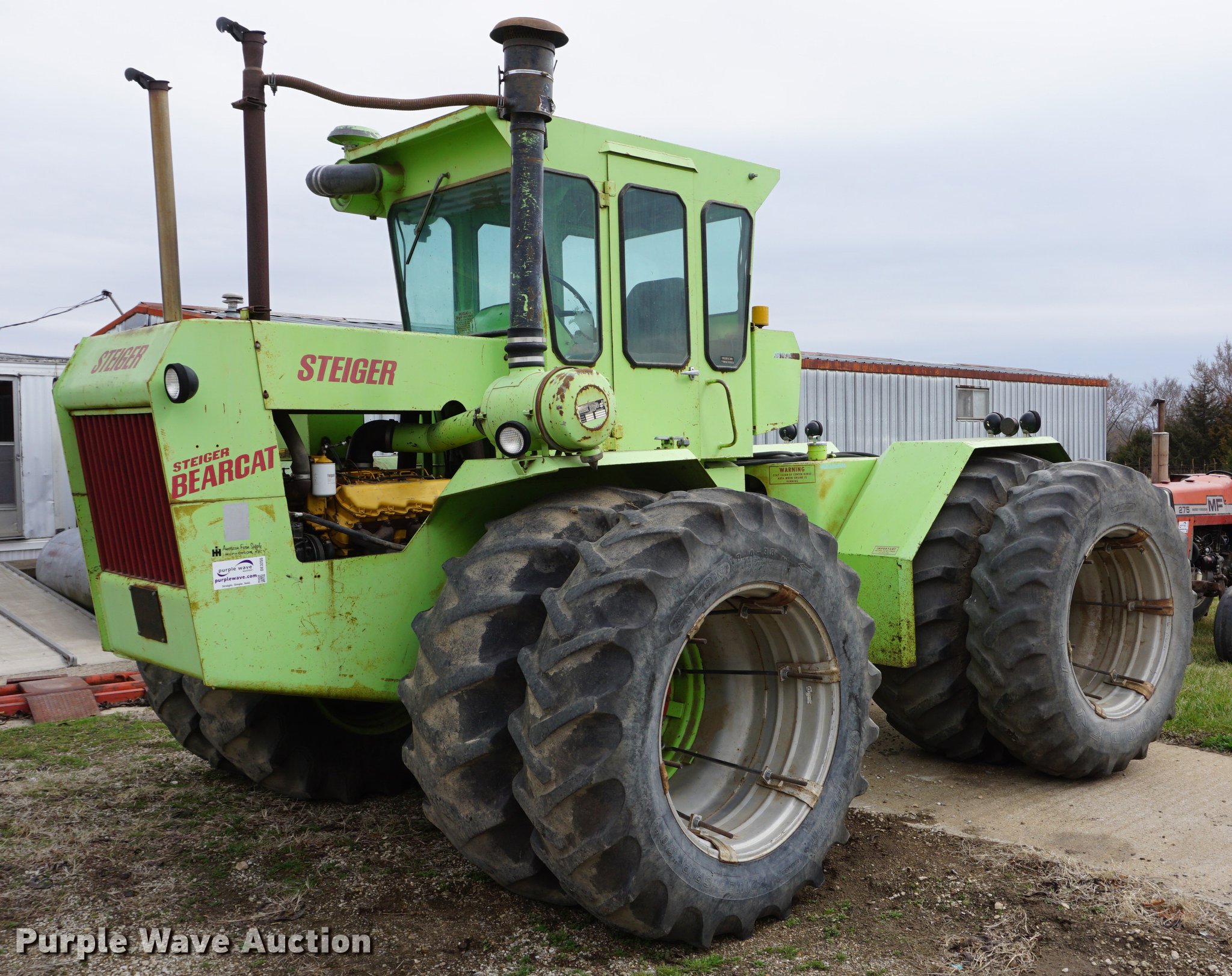 1973 Steiger Bearcat 4WD tractor in Wamego, KS Item DE3255 sold
