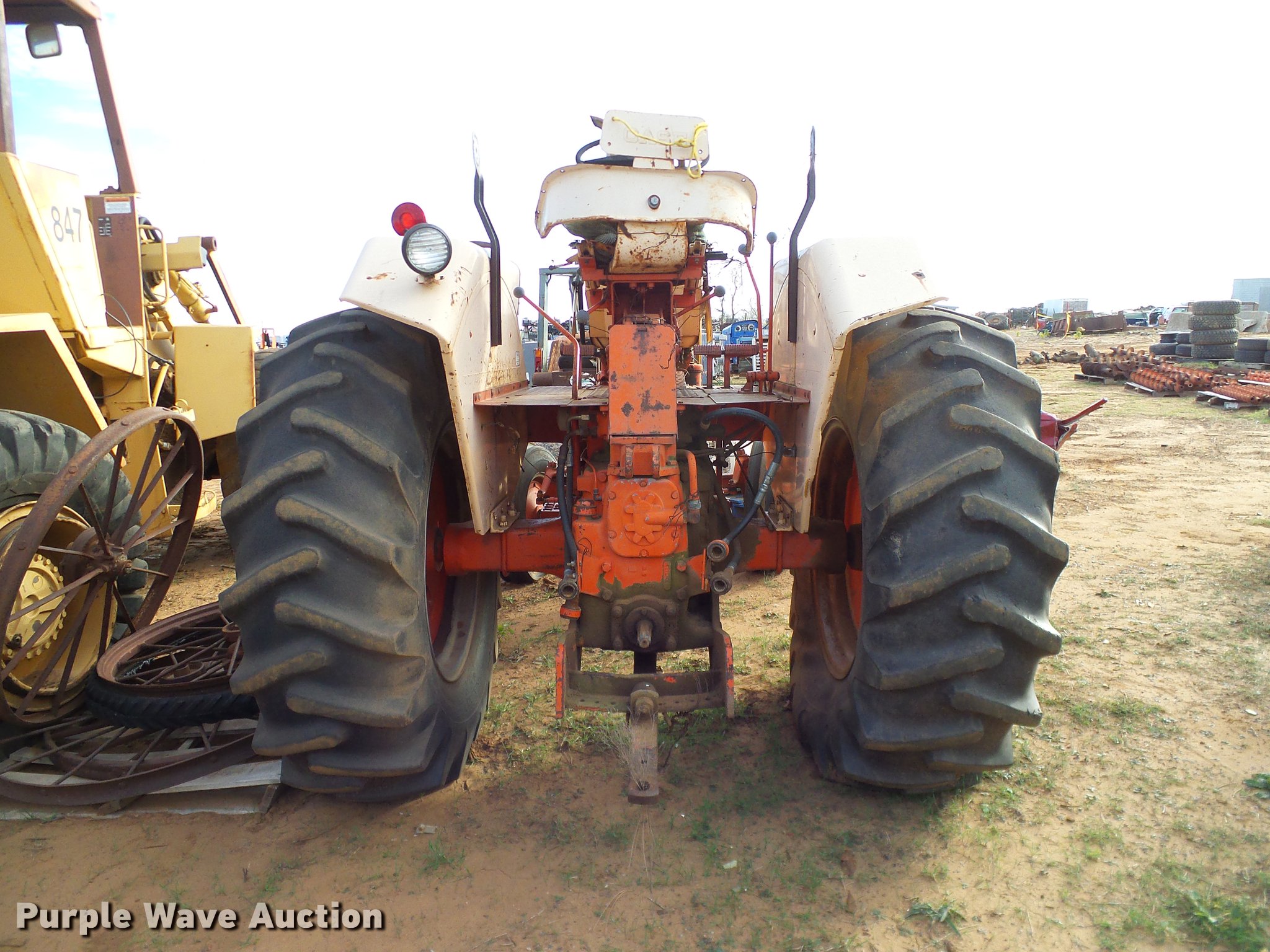 1968 Case 830 Comfort King tractor in Marlow, OK Item DZ9768 sold