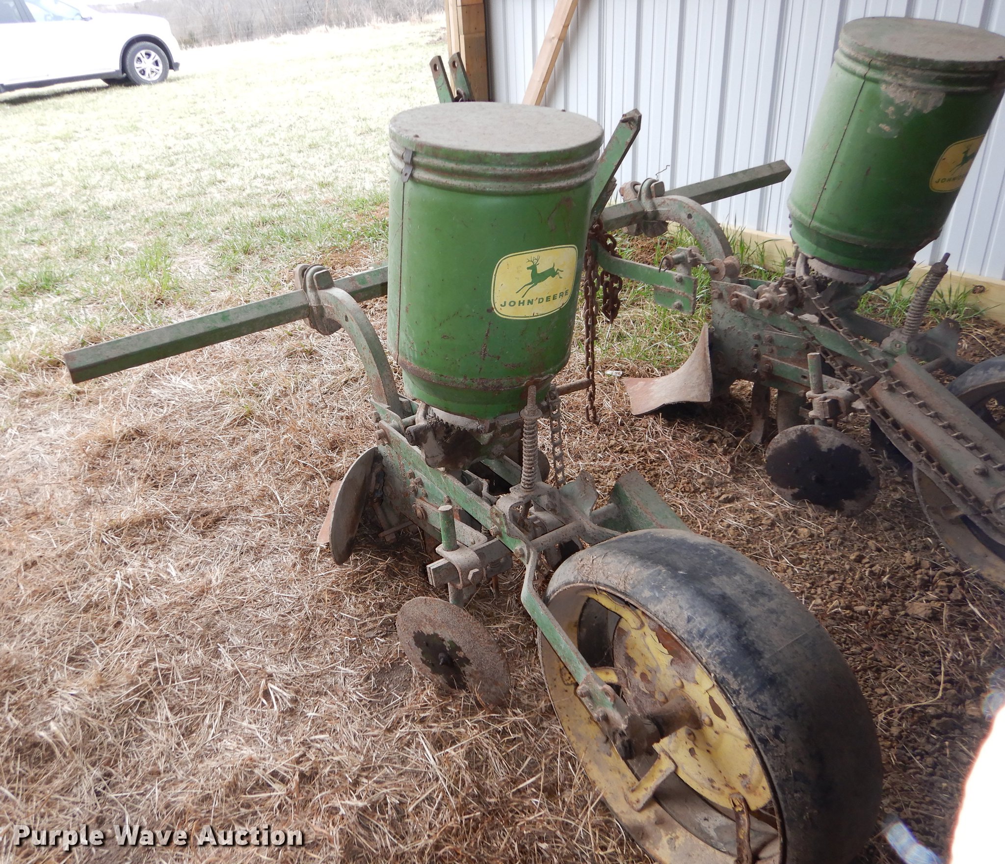 john-deere-lister-two-row-planter-in-hoyt-ks-item-en9193-sold