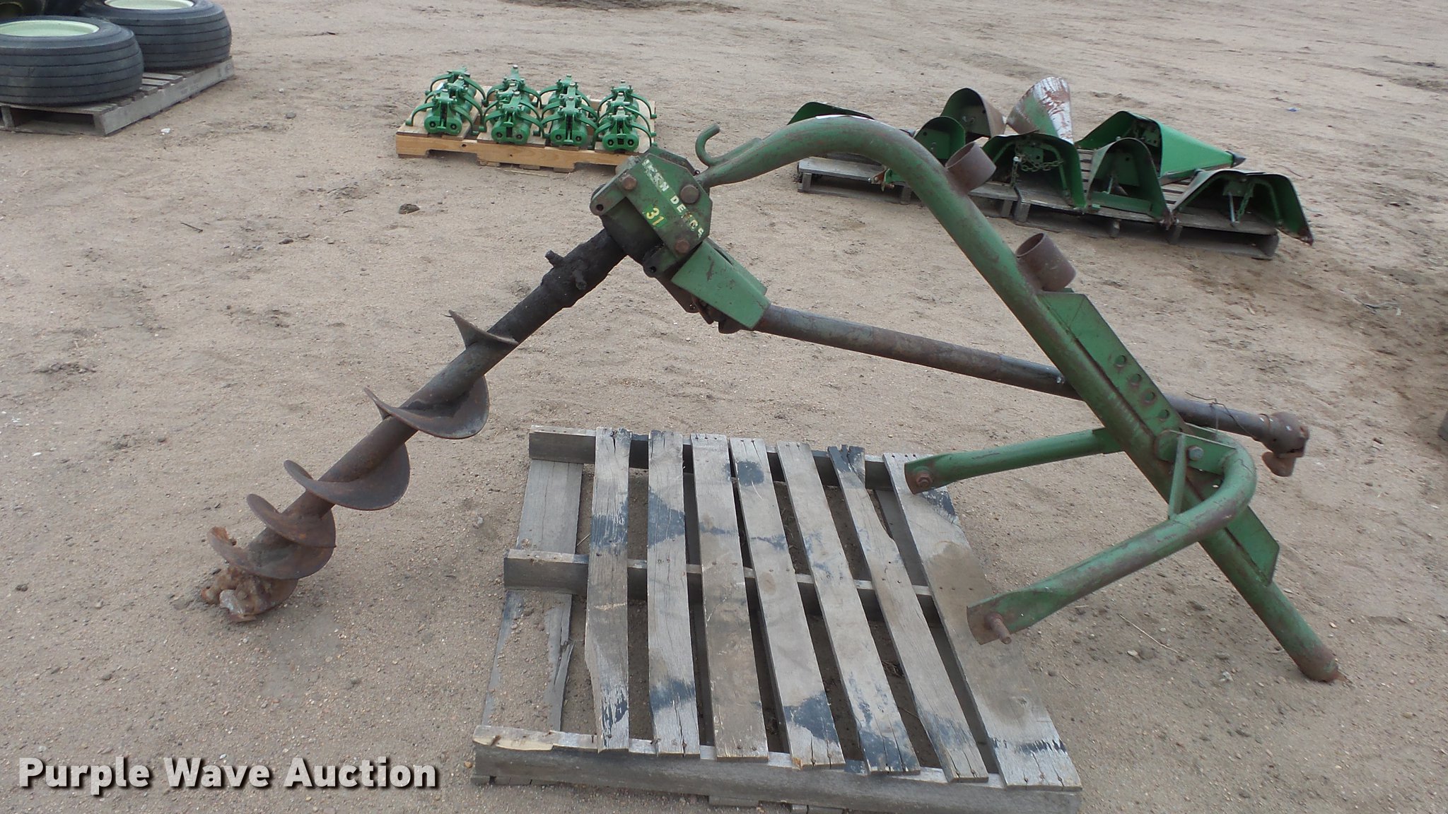 John Deere post hole auger in Kinsley, KS Item EX9056 sold Purple Wave