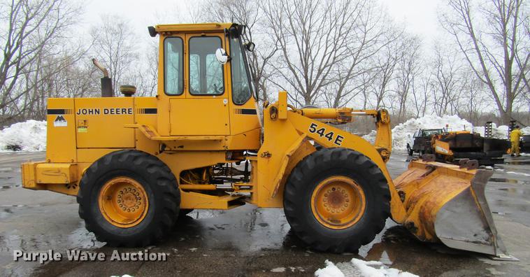 image for item DW9506 1988 John Deere 544E wheel loader
