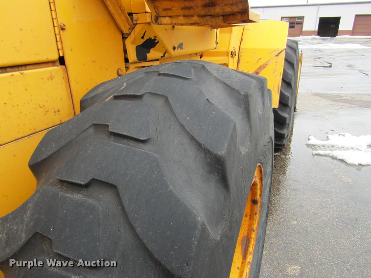 image for item DW9506 1988 John Deere 544E wheel loader