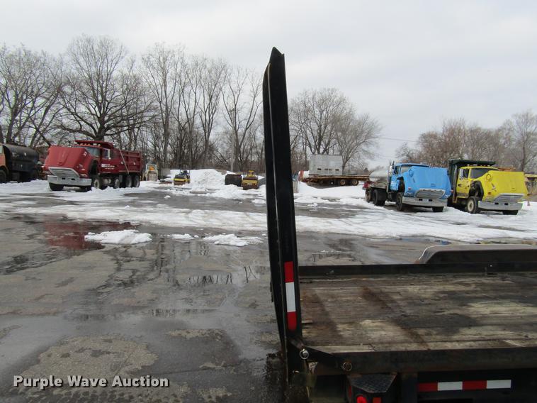 image for item DW9507 2002 Felling equipment trailer