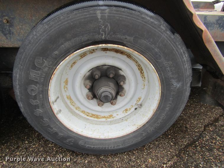 image for item DW9507 2002 Felling equipment trailer