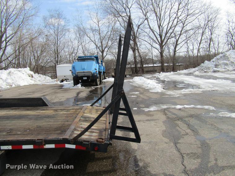image for item DW9508 2003 PJ Trailers equipment trailer