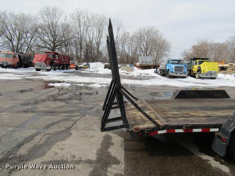 image for item DW9508 2003 PJ Trailers equipment trailer