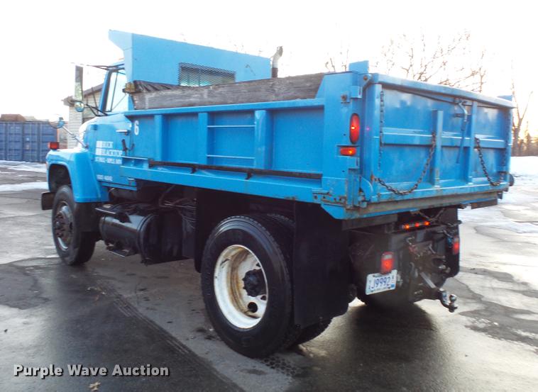 image for item DW9509 1986 Ford 8000 dump truck