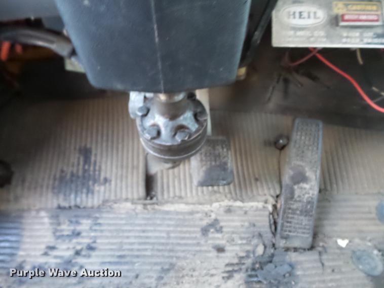 image for item DW9509 1986 Ford 8000 dump truck