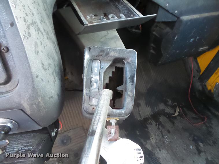 image for item DW9509 1986 Ford 8000 dump truck