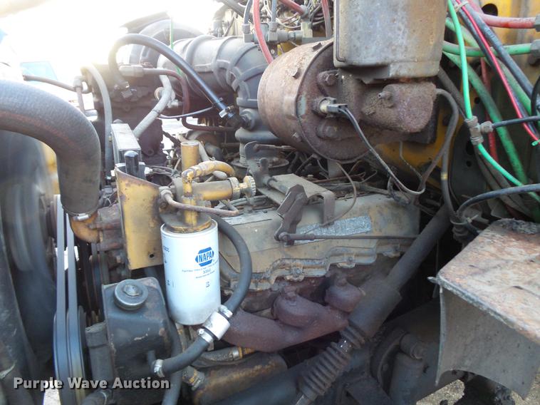 image for item DW9509 1986 Ford 8000 dump truck