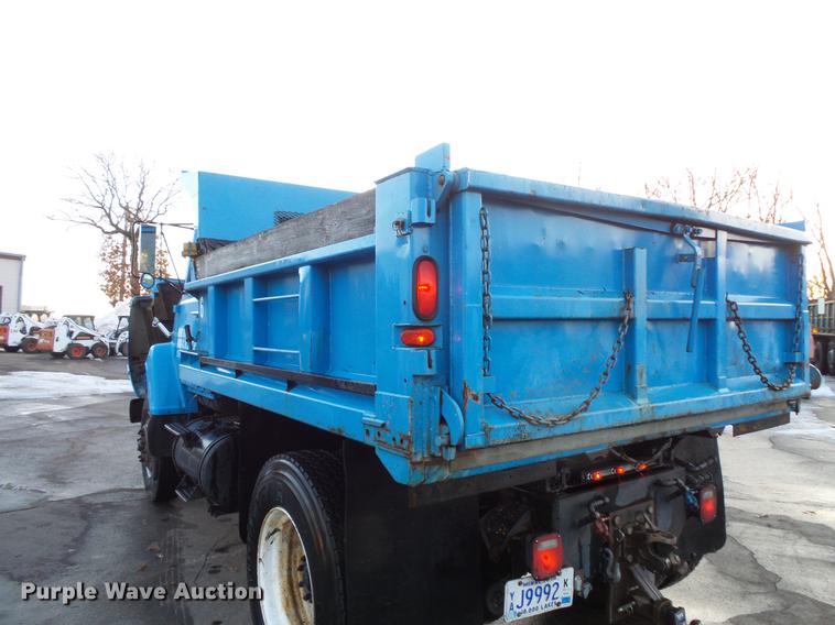 image for item DW9509 1986 Ford 8000 dump truck