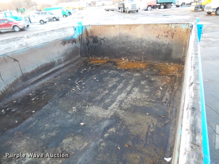 image for item DW9509 1986 Ford 8000 dump truck