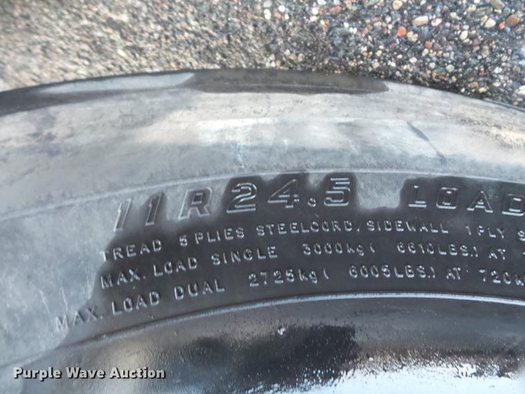 image for item DW9509 1986 Ford 8000 dump truck