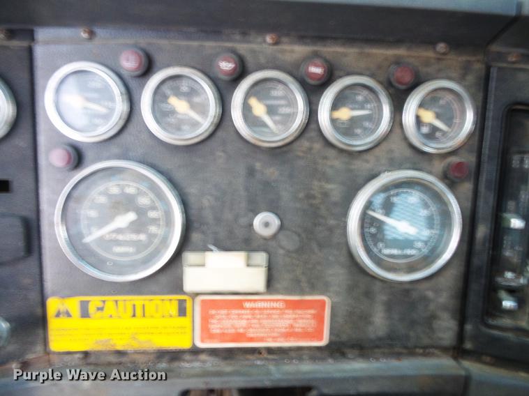 image for item DW9511 1986 Ford 8000 dump truck