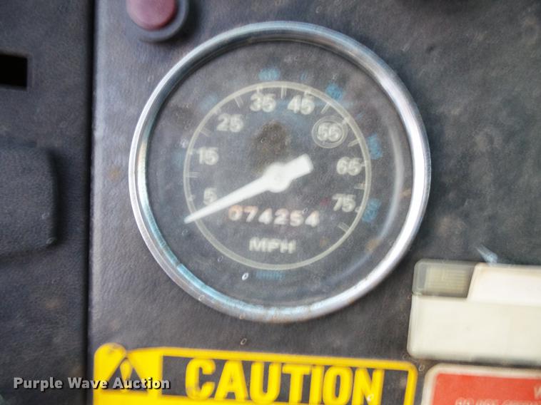 image for item DW9511 1986 Ford 8000 dump truck