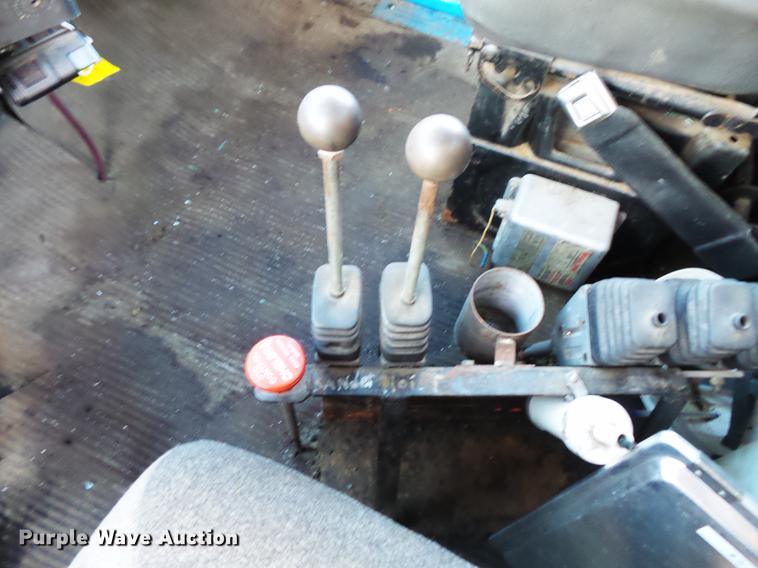 image for item DW9511 1986 Ford 8000 dump truck