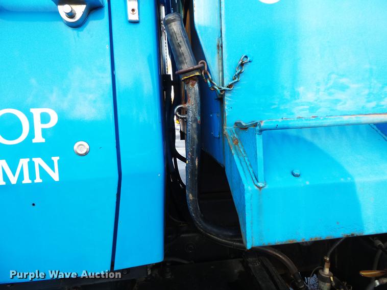 image for item DW9511 1986 Ford 8000 dump truck