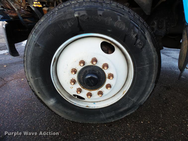 image for item DW9511 1986 Ford 8000 dump truck