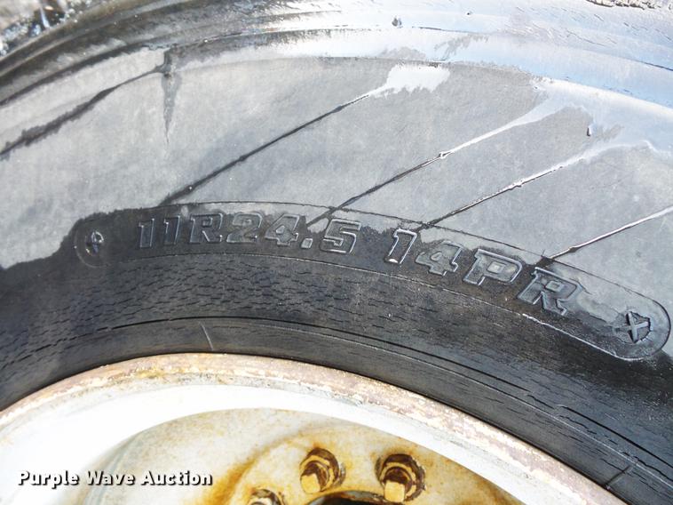 image for item DW9511 1986 Ford 8000 dump truck