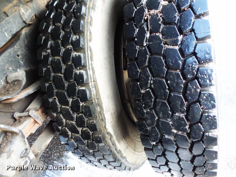 image for item DW9511 1986 Ford 8000 dump truck