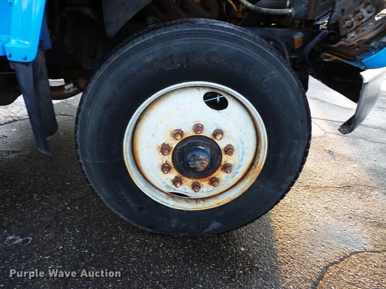 image for item DW9511 1986 Ford 8000 dump truck