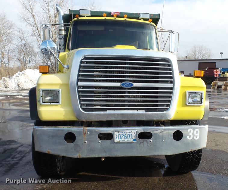 image for item DW9512 1997 Ford L9000 dump truck