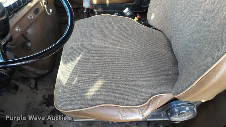 image for item DW9512 1997 Ford L9000 dump truck