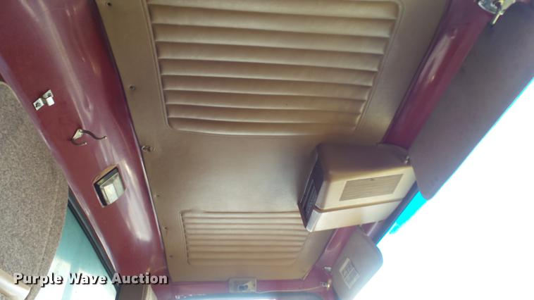 image for item DW9512 1997 Ford L9000 dump truck