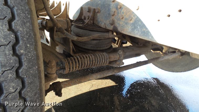 image for item DW9512 1997 Ford L9000 dump truck